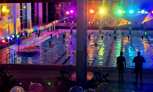 Zdjęcie do Nocne Pływanie 24.10.25 - Magiczna Noc za nami!